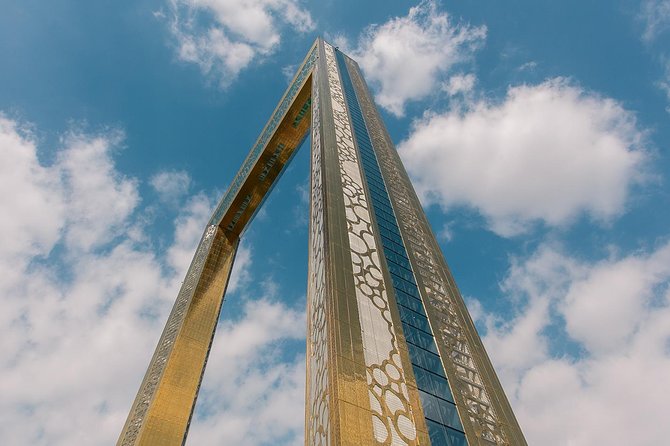 Combo Dubai Frame and Desert Safari with Dinner - Sunset turns the desert into the evening’s best view