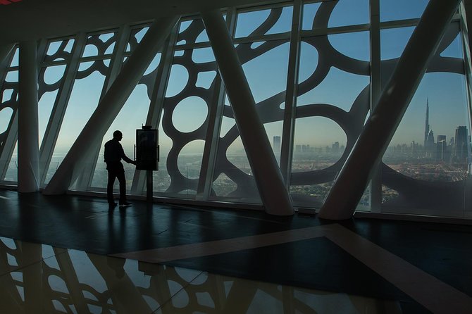 Combo Dubai Frame and Desert Safari with Dinner - Who will get the most from this day