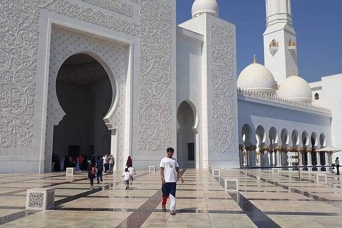 Combo Tour: Grand Mosque Visit & Dubai Desert Safari Experience - What the $90.71 price really covers