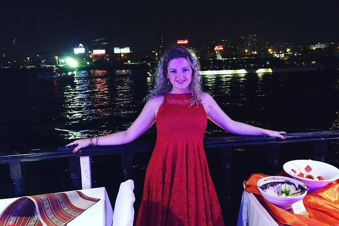 Deira Creek: Dhow Cruise Dinner - What happens from the 8 pm departure
