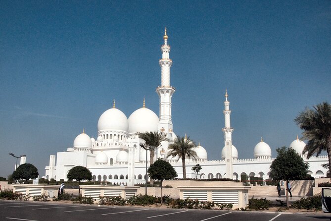 Desert Safari, City Tour & Dhow Cruise in Marina Enjoy In Dubai - FAQ