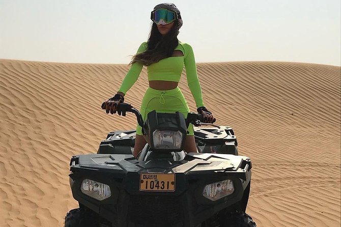 Desert Safari Dubai (PREMIUM VIP) - Sunset, henna, and a short camel ride