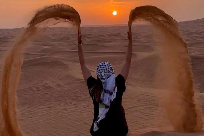 Desert Safari, Quad Biking, Sand Surfing and BBQ Dinner In Dubai - Guide service can shape the whole evening