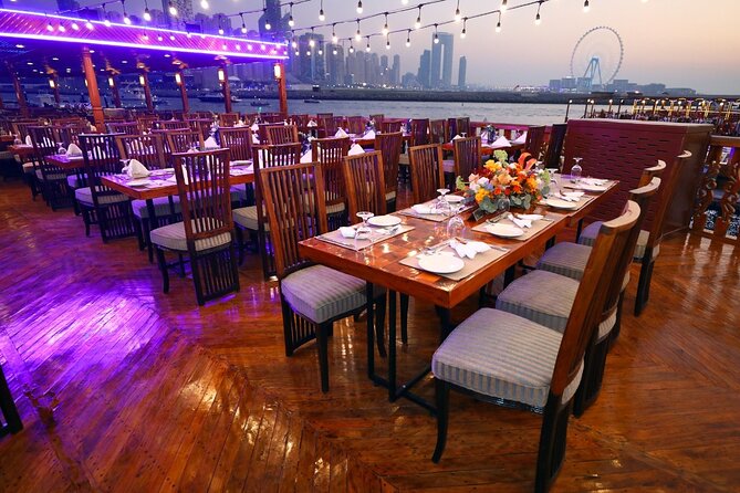 Dhow Cruise Dinner Marina - Dinner with a modern setting and traditional touches