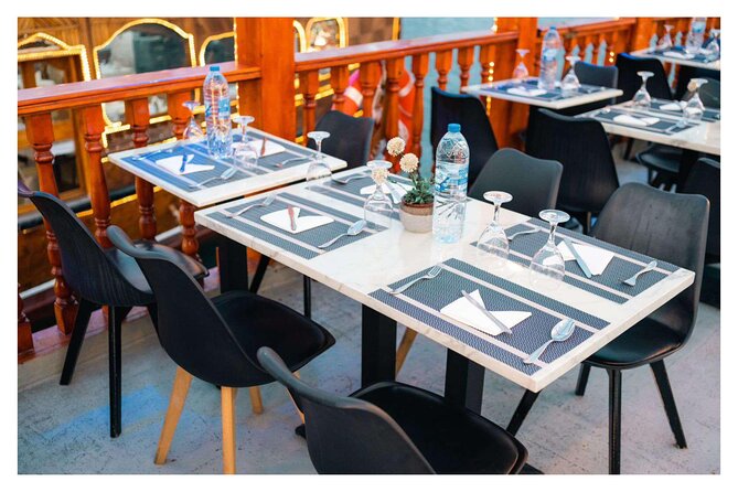 Dhow Cruise with Dinner at Dubai Al Seef - Buffet dinner and what to expect