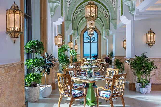 Dining Experience at iconic Emirates Palace Abu Dhabi - How long to allow at the palace