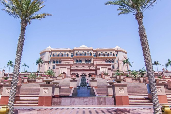 Dining Experience at iconic Emirates Palace Abu Dhabi - Dress rules and practical preparation