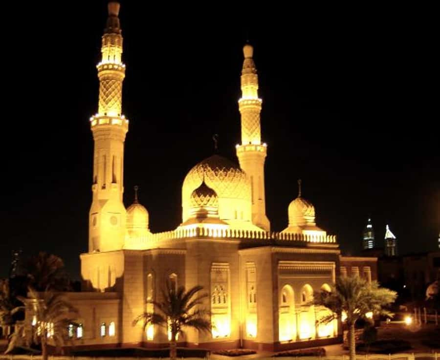 Discover Abu Dhabi: A Full-Day Tour with Lunch - Dates, nuts, spices, and a short market stop