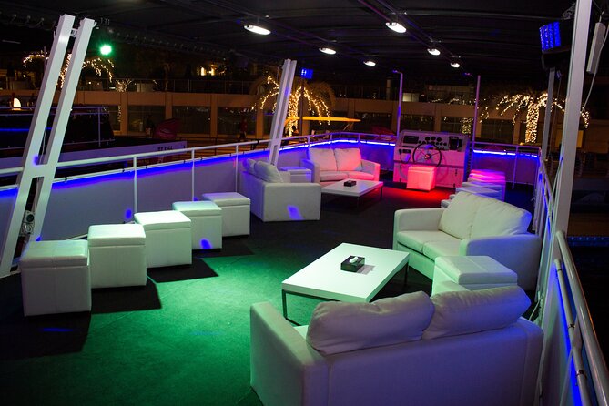 Dubai: 1-Hour Ain Boat Cruise - The boat, seating, and best view