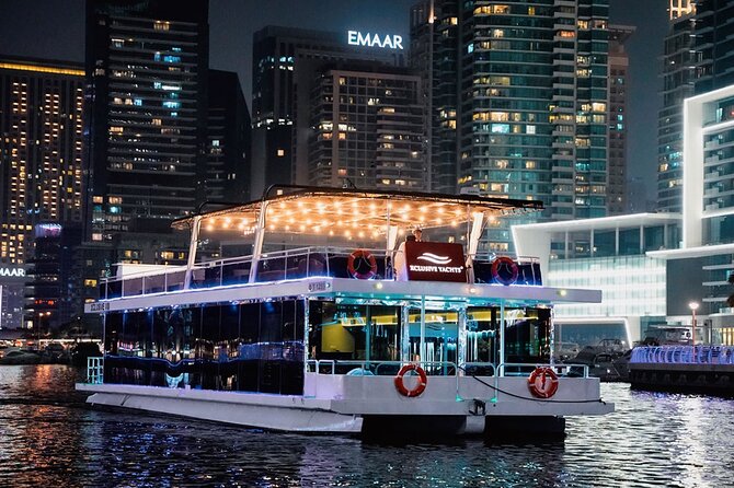 Dubai: 1-Hour Ain Boat Cruise - Sunset or night sailing: choose your mood