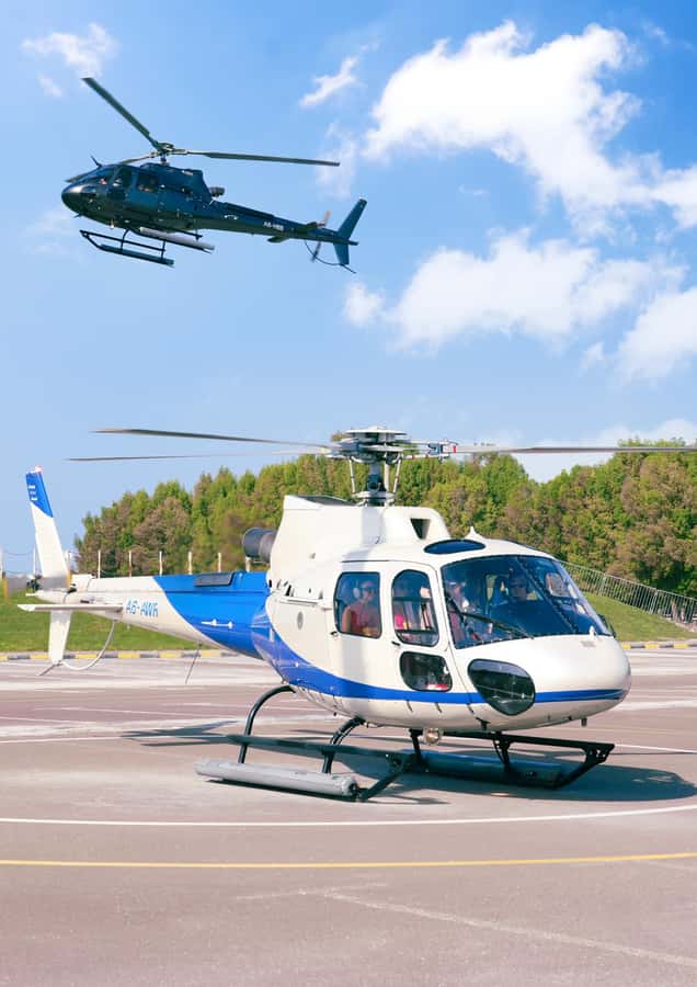 Dubai: 22-Minute Helicopter Flight - Burj Al Arab from the water side