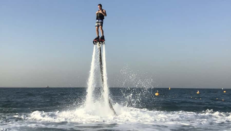 Dubai: 30-Min Flyboard with Burj Al Arab View & Soft Drink - Learning to fly above Dubai’s waterfront