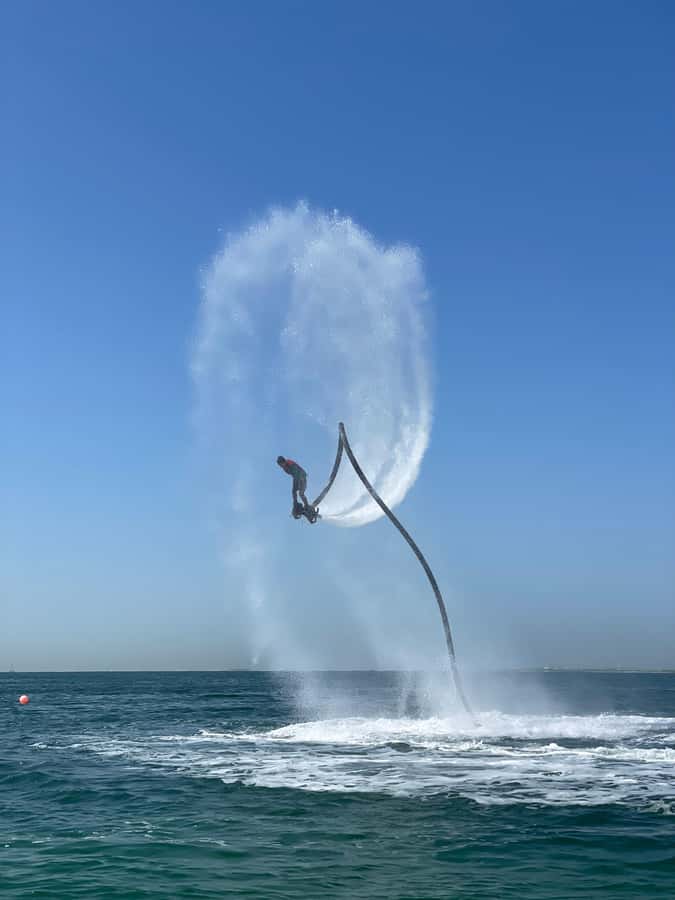 Dubai: 30-minute Flyboard with Instructor and Free Ice Cream - What the 30 Minutes Really Includes
