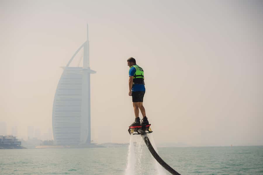 Dubai: 30-minute Flyboard with Instructor and Free Ice Cream - What to Wear and What to Leave Behind