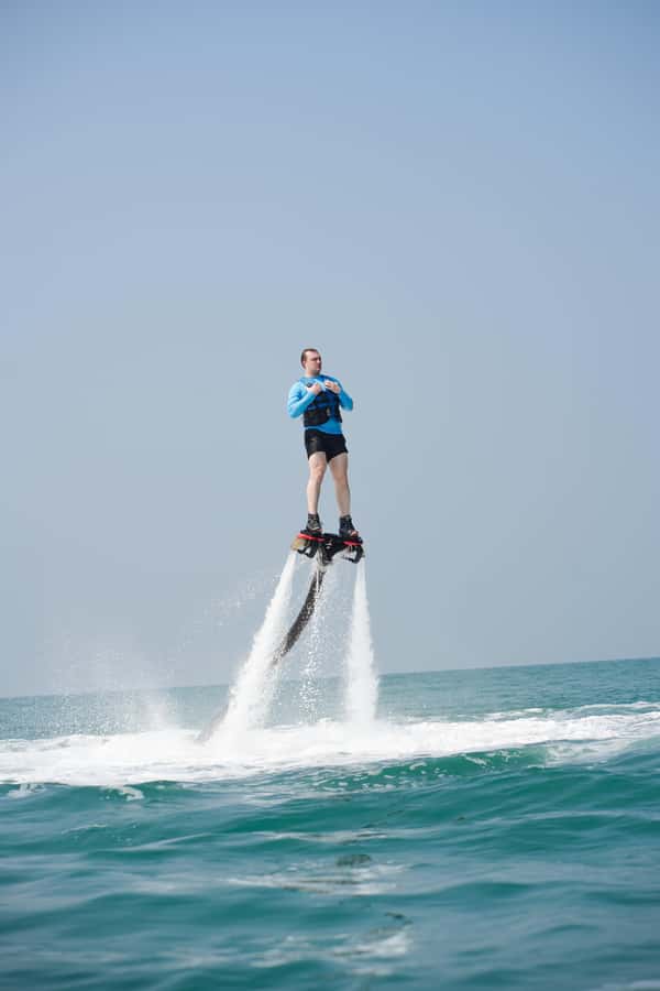 Dubai: 30-minute Flyboard with Instructor and Free Ice Cream - Who Should Book This Ride?