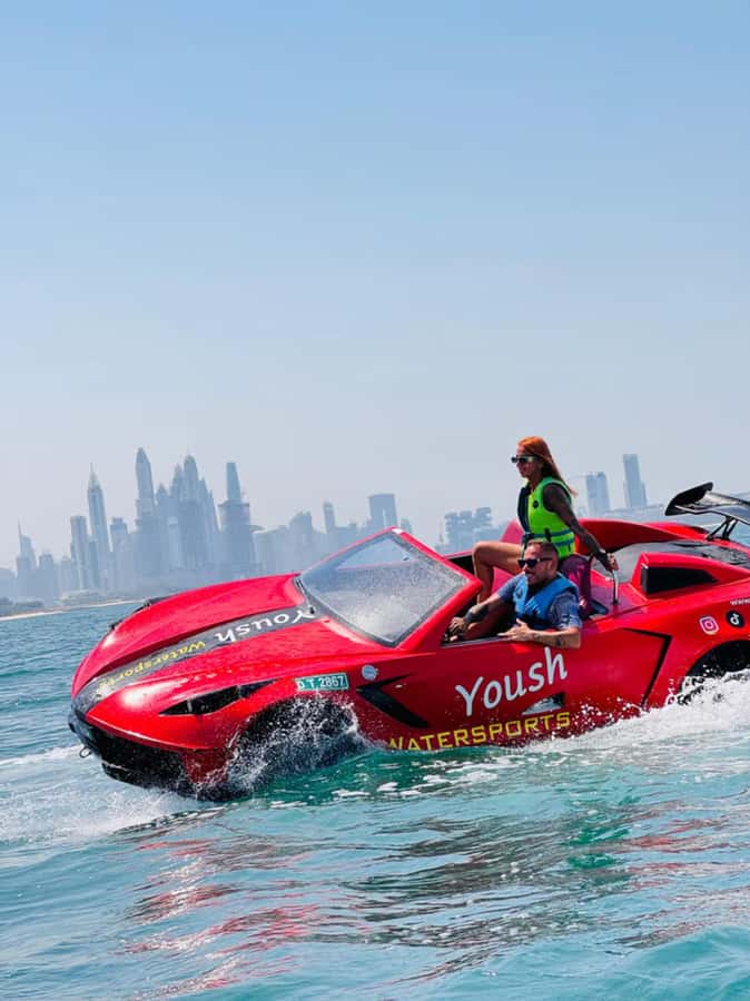 Dubai: 30-Minute Jet Car Tour of Burj Al Arab with Ice Cream - Who should book this jet car tour?