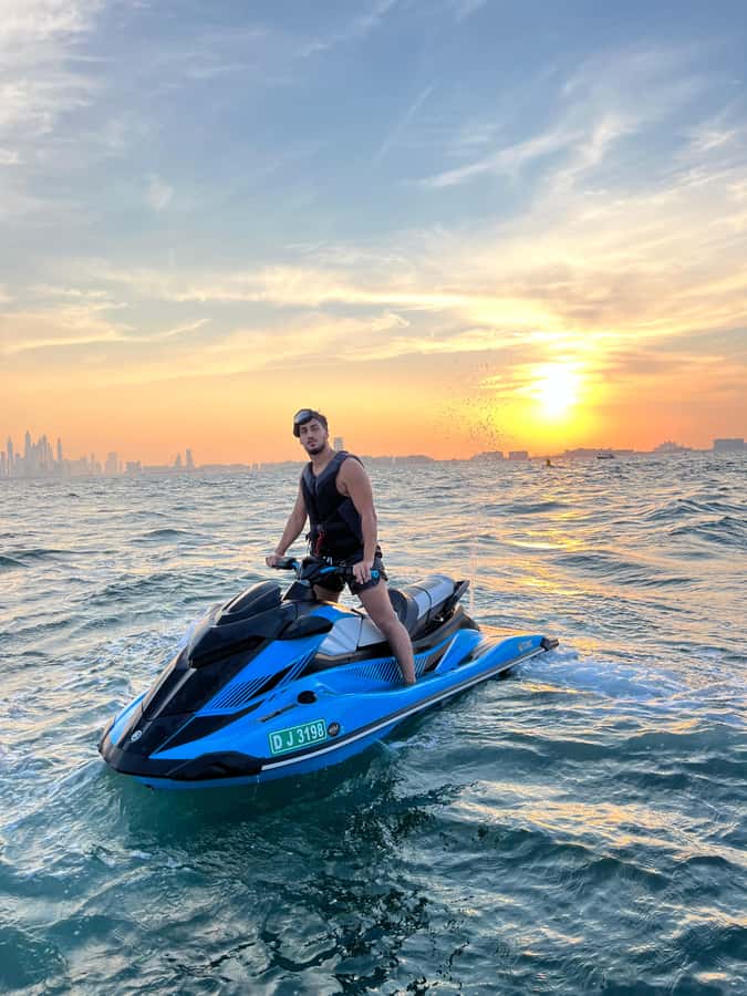 Dubai: 30-Minute Jetski Tour - Thirty minutes along Jumeirah Beach