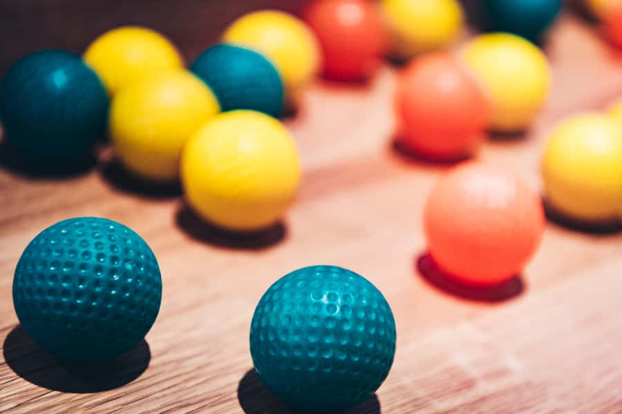 Dubai: 3D Glow-in-the-Dark Blacklight Mini Golf Experience - What happens when you arrive at JBR