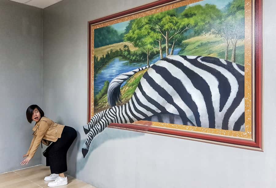 Dubai: 3D World Trick-Art Selfie Museum Entrance - From wall illusions to ceiling scenes
