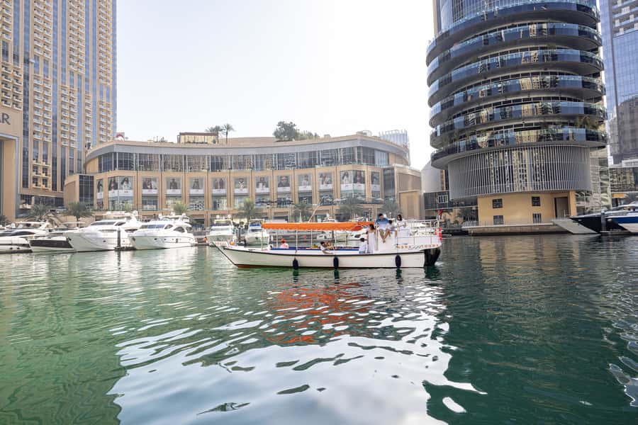 Dubai: Abra Boat Tour in Dubai Marina, Ain Dubai, JBR - Private charter or shared outing?