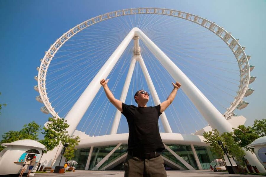Dubai: Ain Dubai Wheel, Blue Mosque & Half-Day Guided Tour - Entering the Blue Mosque