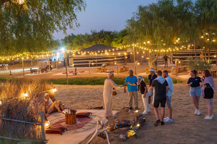 Dubai: Al Marmoom Oasis Camp Experience with Bedouin Dinner - Arabic coffee and camp hospitality