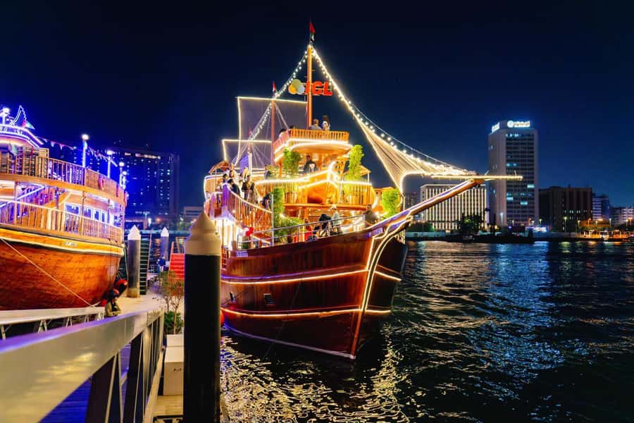 Dubai: Al Seef Largest Dhow Dinner Cruise with Live Show - Why Dubai Creek gives you a different view