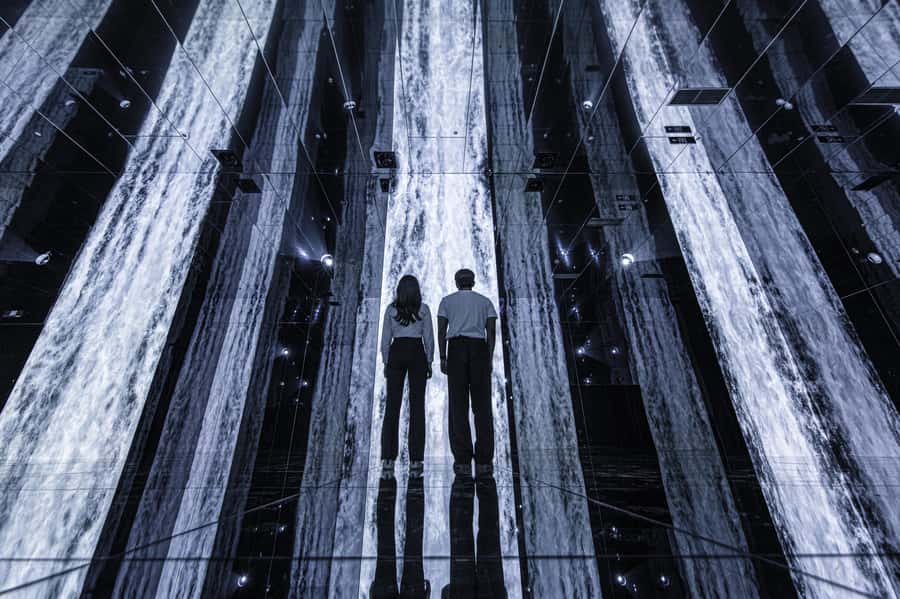Dubai: Arte Immersive Museum Entry Ticket - Ocean and Waterfall Infinite