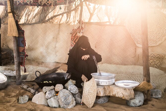 Dubai: Bedouin Culture Safari - Breakfast, stories, and a traditional performance