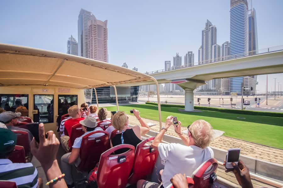 Dubai: Big Bus Hop-On Hop-Off Tour & Optional Dhow Cruise - The Desert Sunset Tour on the five-day pass