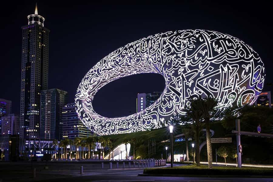 Dubai: Big Bus Panoramic Night Tour & Optional Dinner Cruise - Souk Madinat Jumeirah and a change of pace