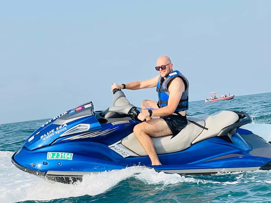 Dubai: Burj Al Arab and Atlantis Jet Ski Tour - The photo stop is part of the value