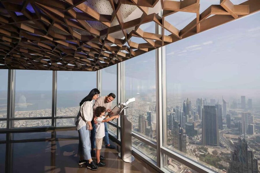 Dubai: Burj Khalifa Level 124, 125 & Edge Walk at Sky Views - Two Dubai towers, two very different moods