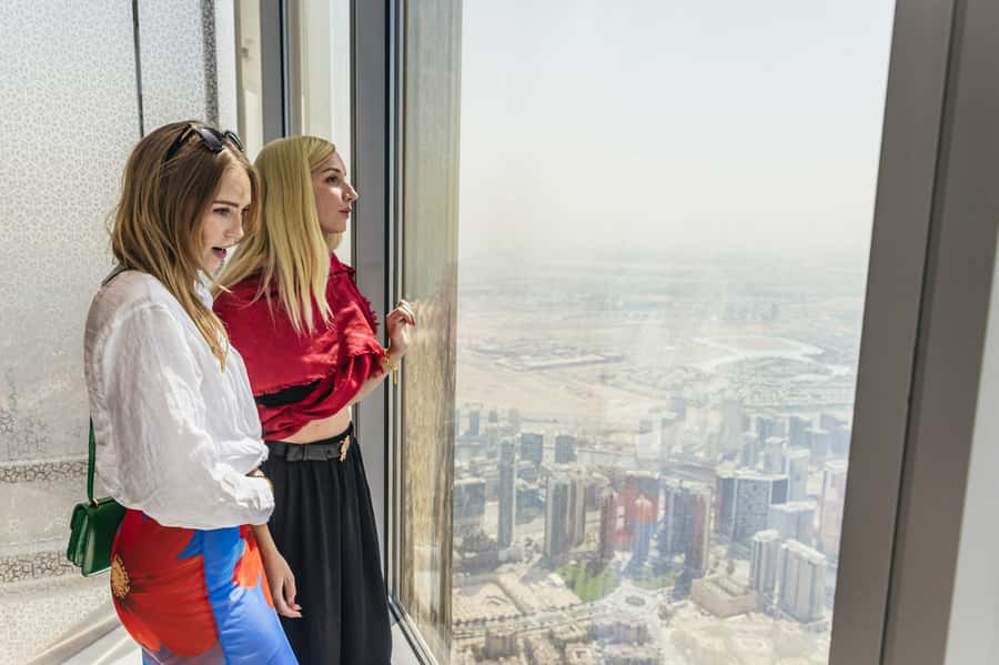 Dubai: Burj Khalifa Sky Level 148, 124, & 125 Entry Ticket - The ascent begins with a short introduction