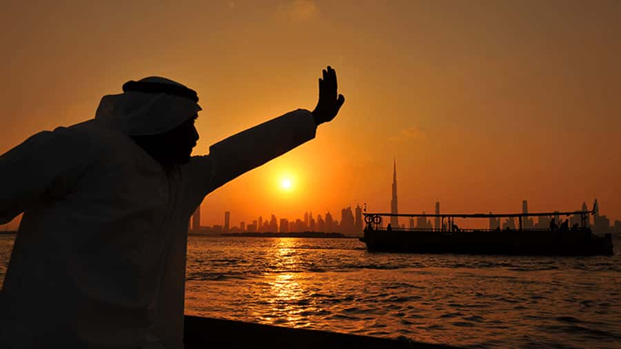 Dubai: Burj Khalifa Sunset on an Abra - Practical tips for a smoother evening
