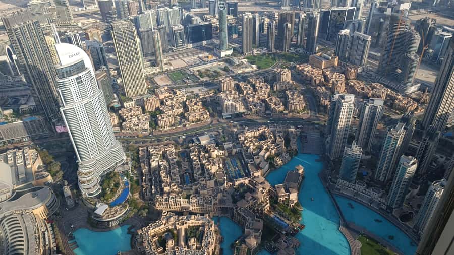 Dubai: Burj Khalifa VIP Sunset Tour with Porsche Transfer - Who should book this sunset experience