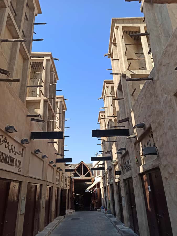 Dubai: City Highlights Tour with Blue Mosque & Street Food - Crossing Dubai Creek by abra