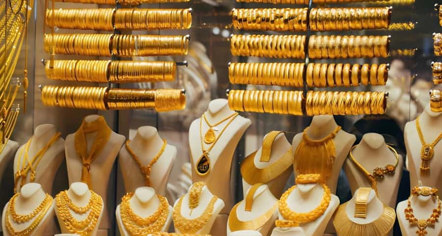 Dubai: City Highlights Tour with Blue Mosque & Street Food - Street food in Bur Dubai