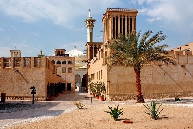 Dubai City Sightseeing Tour In A Private Vehicle ( Full-day ) - Burj Khalifa: a photo stop, not an observation-deck visit