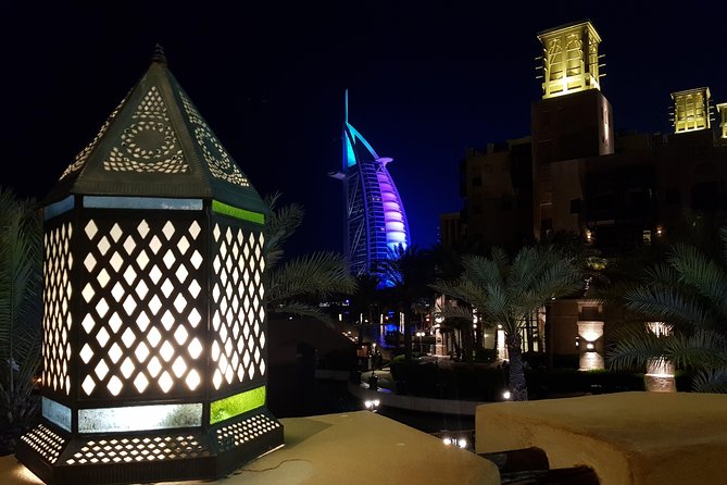 Dubai City Tour By Night With Burj Khalifa Ticket - Dubai Mall and the aquarium photo stop