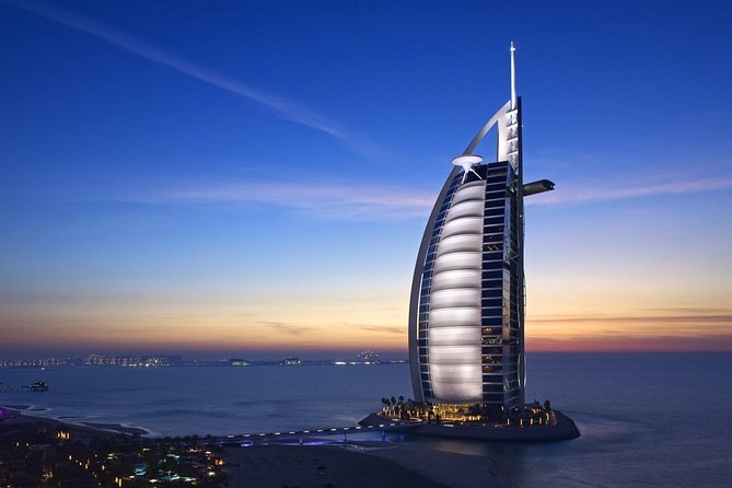 Dubai City Tour with Tour Guided - A Fast Introduction to Dubai’s Two Faces