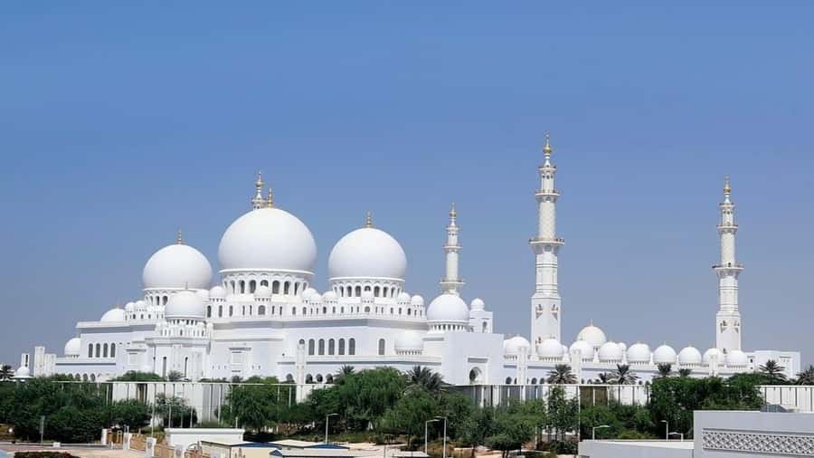 Dubai: Combo Abu Dhabi Grand Mosque tour & Dubai City tour - Why this Abu Dhabi and Dubai pairing works