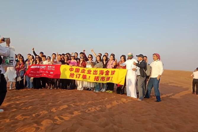 Dubai Desert Safari:BBQ Dinner, Dune Bashing & Live Entertainment - Pickup and the six-person format