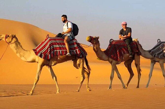 Dubai Desert Safari With Buffet Dinner Tour - BBQ buffet dinner and live entertainment