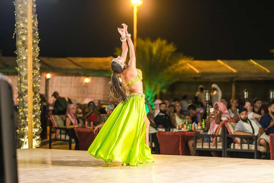 Dubai: Desert Safari with VIP BBQ and Optional Quad Bike - What guides add to the experience