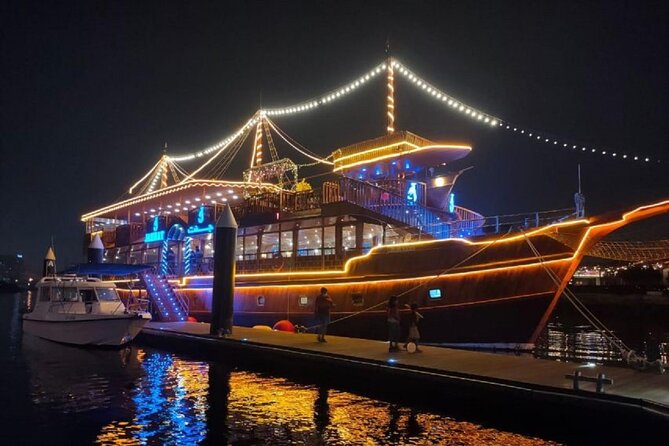 Dubai Dhow Cruise Dinner Al Seef Creek Multicusine - A realistic two-hour evening plan
