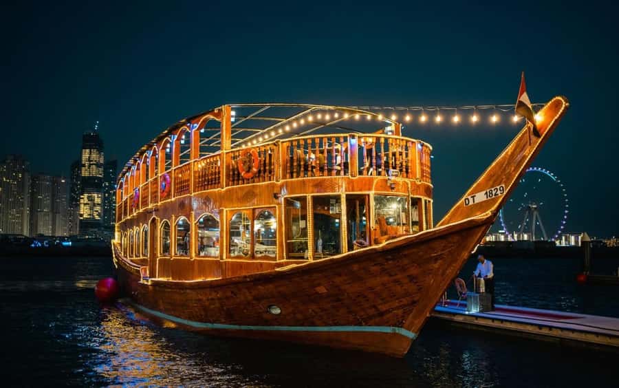 Dubai: Dinner Dhow Cruise with Live Entertainment Al Seef - Key things to know before you book