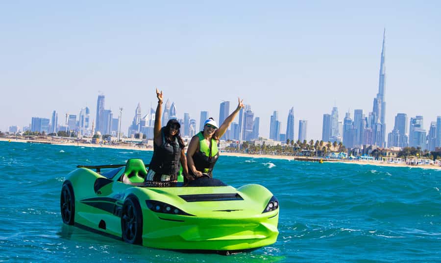 Dubai: Dubai Marina Jetcar Ride - Burj Al Arab: the first major photo stop