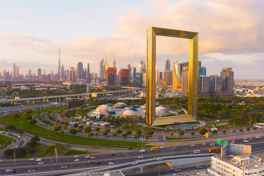 Dubai: Entry Ticket to the Dubai Frame with Deck Access - The Present zone gives you the main Dubai view