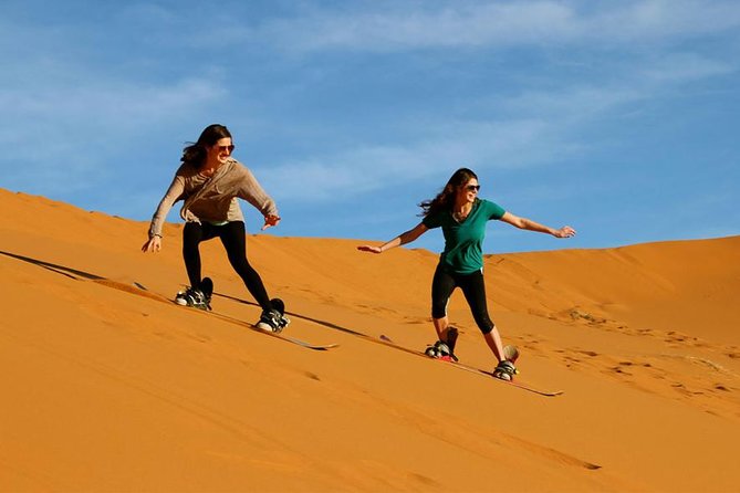 Dubai Evening4x4Desert Safari BBQ Dinner,4 Live Shows,Camel Ride - BBQ dinner and drinks under the stars